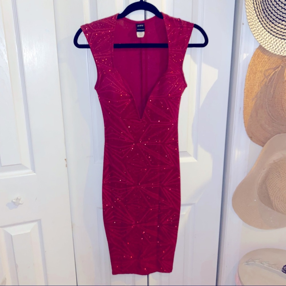 💕 Privy | Stunning Red Dress